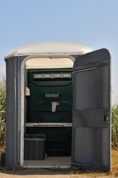 Portable bathroom rental in Naples, UT