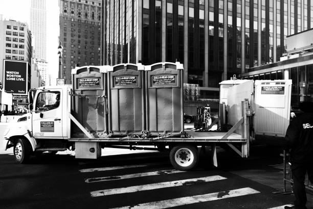 Best Portable toilet rental cost  in Naples, UT
